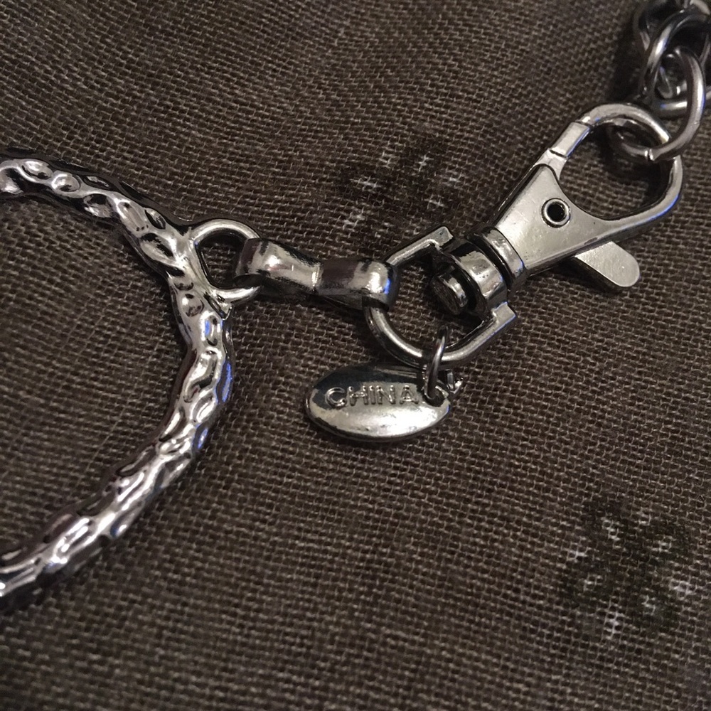 Silver Chain Link Necklace - Picture 5 of 8